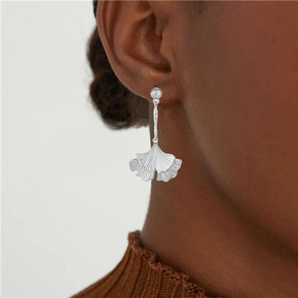 Silver Ginkgo Leaf Earrings | Elegant Statement Dangle Jewelry - Picture 4 of 5